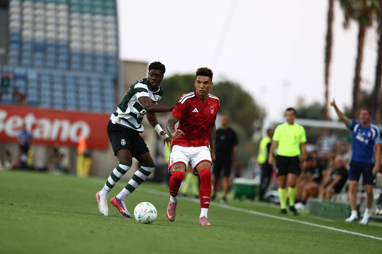 Issa Doumbia no Sporting-Nottingham Forest - Foto: Imago