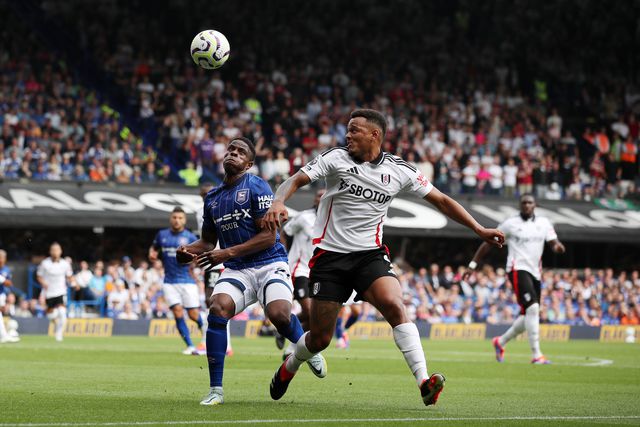 Marco Silva e Nuno Espírito Santo voltam a perder pontos na Premier League