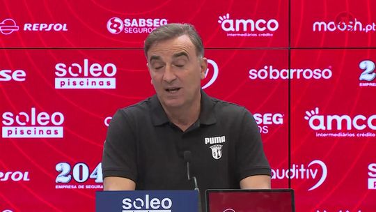 Carlos Carvalhal: «Nem tudo está perfeito, mas a equipa tem evoluído»