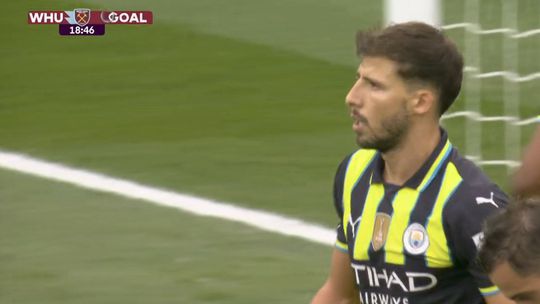 Vídeo: Rúben Dias já marca na nova temporada... mas na baliza errada