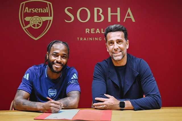 OFICIAL: Chelsea empresta Sterling ao Arsenal