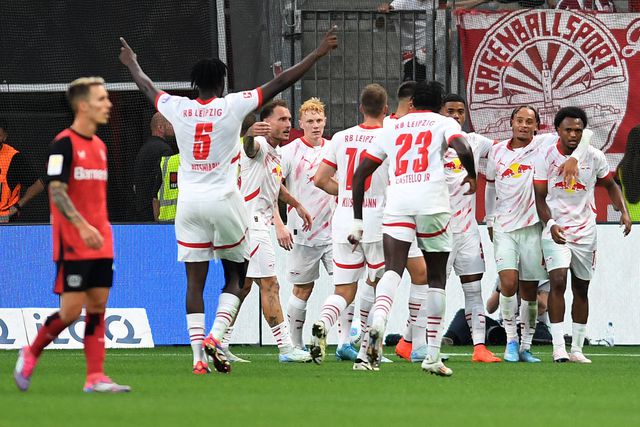 Um ano e meio depois, Leverkusen perde para a Bundesliga