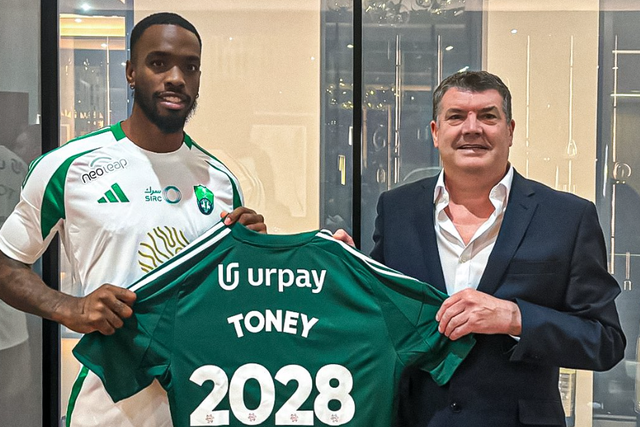 OFICIAL: Ivan Toney deixa Premier League e ruma à Arábia Saudita