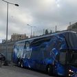 Assobios na chegada do autocarro do FC Porto