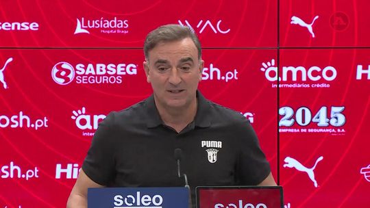 Carlos Carvalhal: «Os jogadores têm tido um comportamento fantástico»