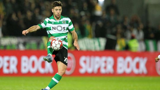 OFICIAL: ex-Sporting reforça o Racing