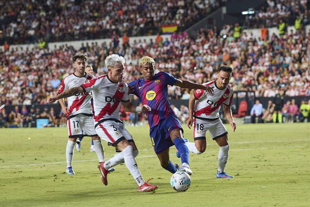 Barcelona escorrega em jogo anárquico com o Rayo Vallecano