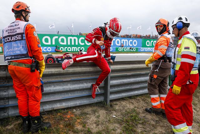 Charles Leclerc abandonou a corrida em Zandvoort na volta 54