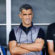 Custódio Castro no banco de suplentes no jogo frente ao Benfica Foto: IMAGO