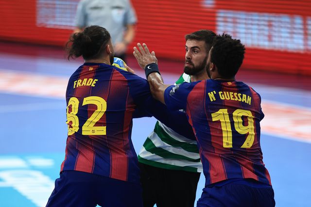 Barcelona vence Sporting no desempate por 7 metros e conquista Supertaça Ibérica