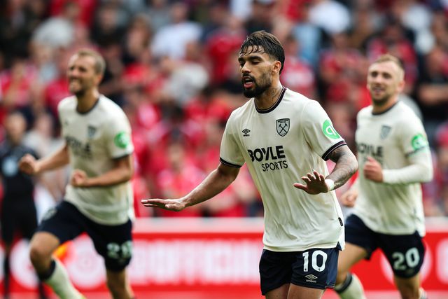 West Ham conquista primeira vitória às custas de NES