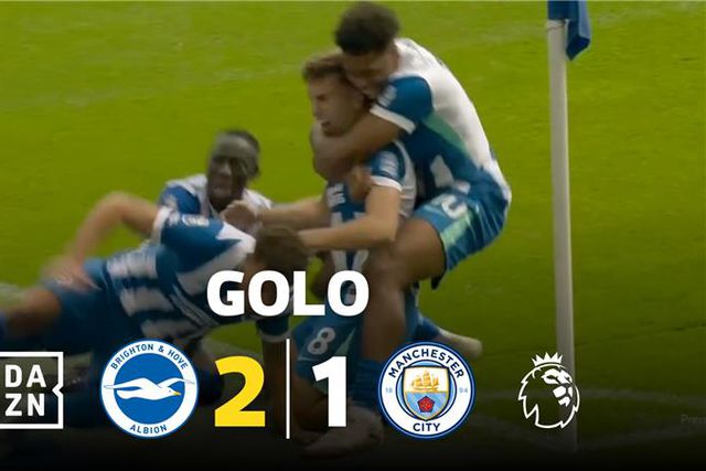 Gruda cola a bola no pé e Brighton vai à loucura