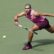 Alcaraz 'despacha-se' e bate recorde de juventude em Grand Slams