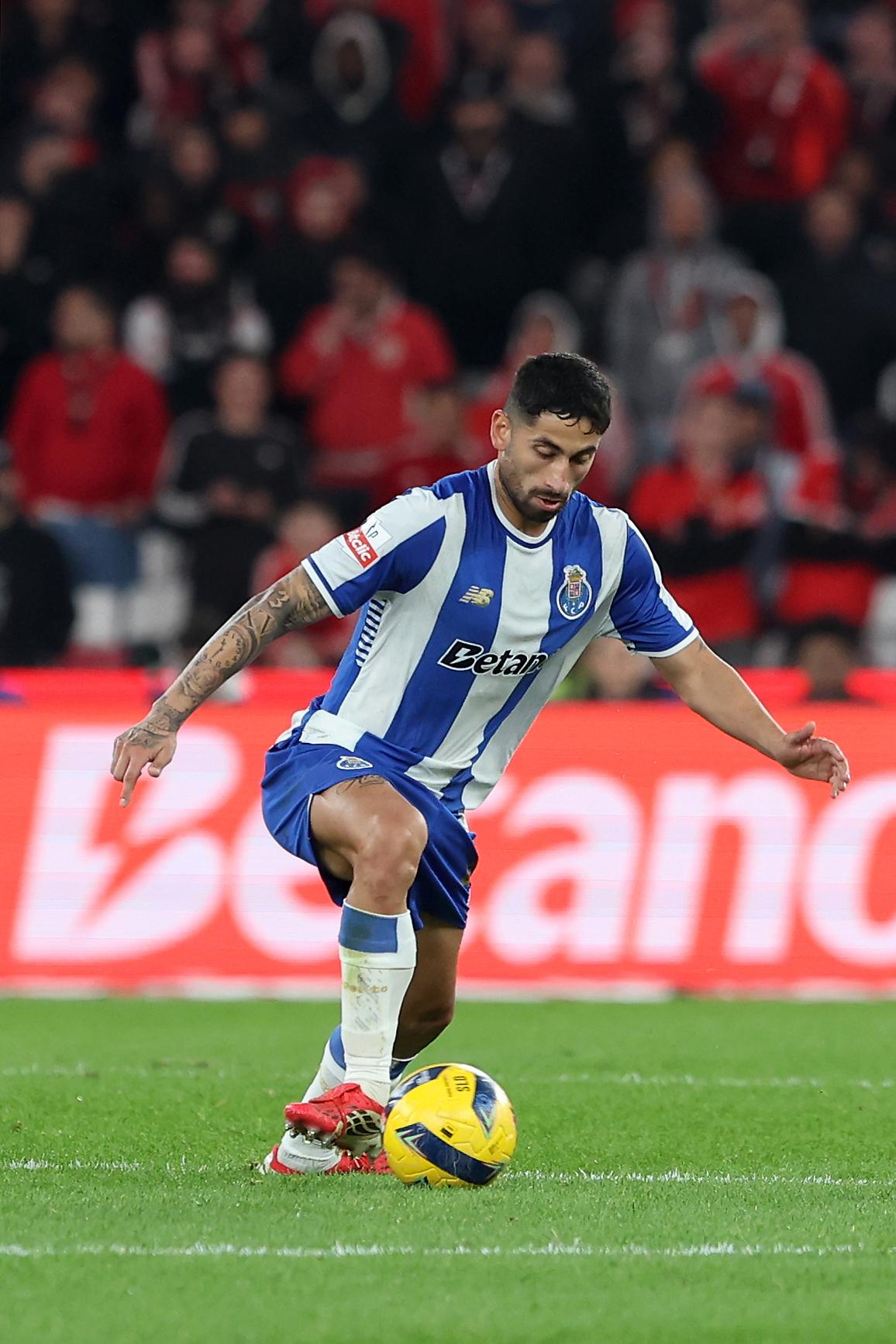 Uma saída de Alan Varela, médio argentino do FC Porto, não está descartada - Foto: Catarina Morais/Kapta+