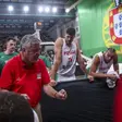 Mário Gomes bem tentou resolver as coisas nos descontos de tempo mas não conseguiu    Fotografia FIBA