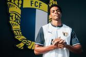 Víctor Rofino, central de 24 anos, assinou por cinco épocas com o Famalicão - Foto: FC Famalicão