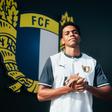 Víctor Rofino, central de 24 anos, assinou por cinco épocas com o Famalicão - Foto: FC Famalicão
