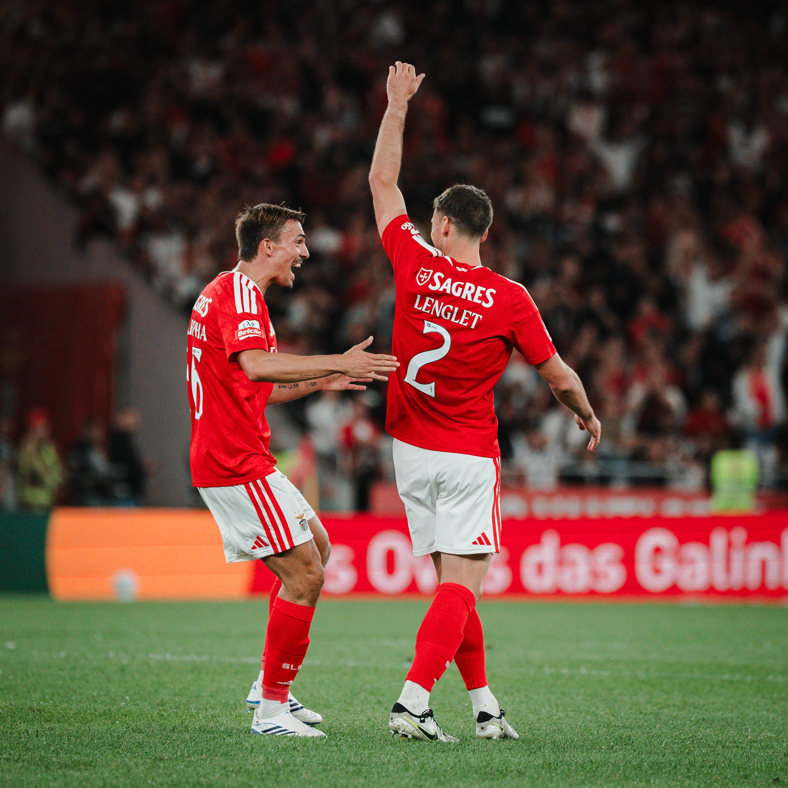 João Palhinha celebra com Lenglet