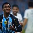 FC Porto com dia agitado: Souza e Gabriel Mec chegam hoje à Invicta