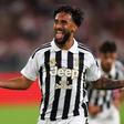 Nico González a festejar com a camisola da Juventus