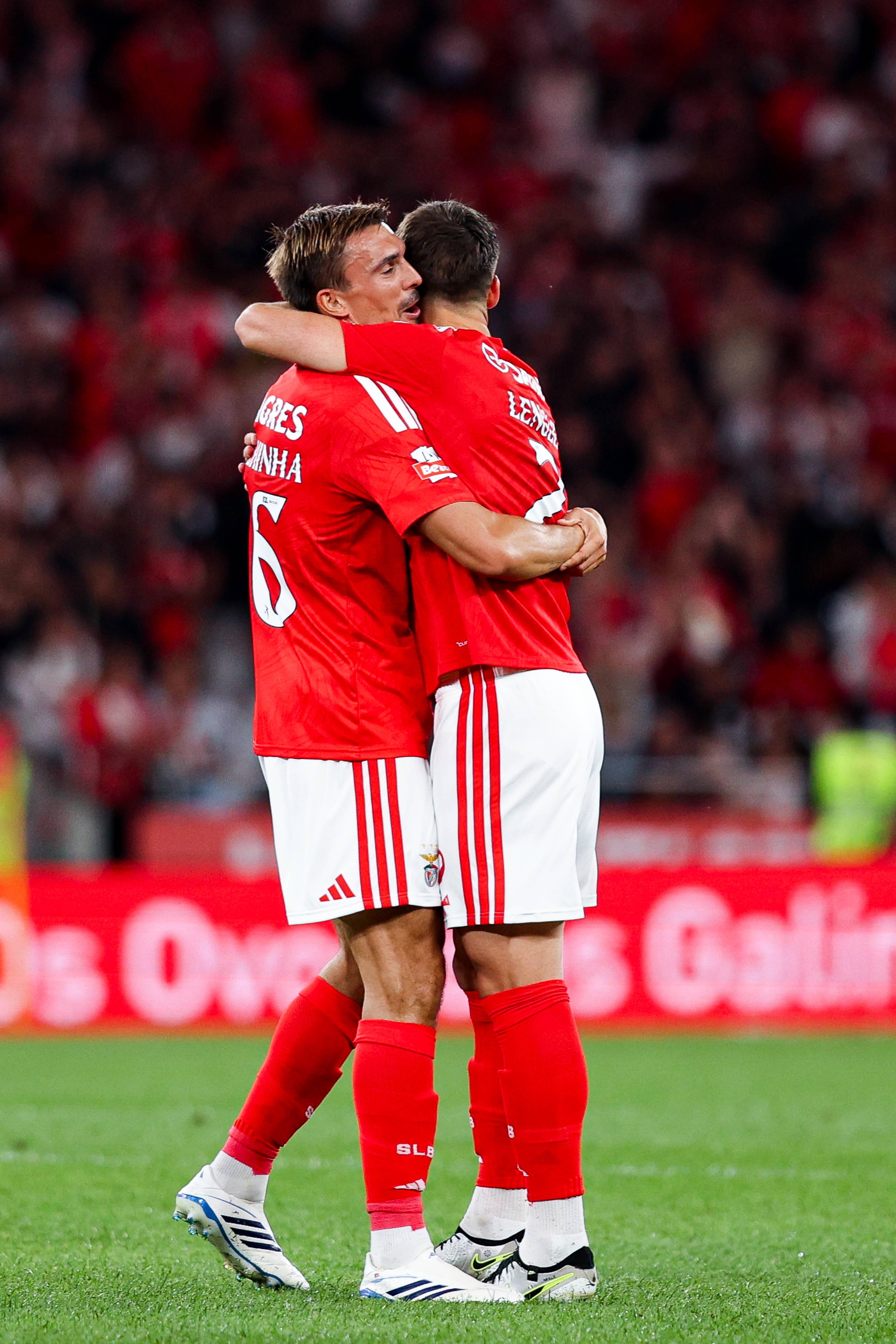 João Palhinha celebra com Lenglet