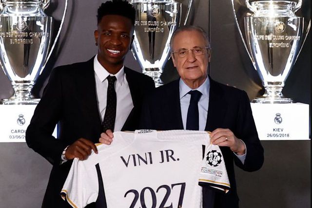 Oficial: Vinícius Júnior renova contrato com o Real Madrid