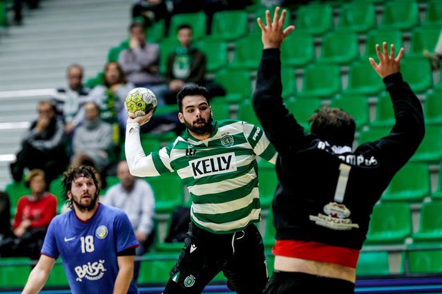 «Faltou tempo para as coisas me correrem melhor no Sporting»