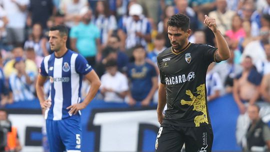 Farense: Rui Costa é o único indisponível para a receção ao FC Porto