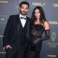 Nova polémica com Gundogan: médio saiu da foto do Barcelona na Bola de Ouro (vídeo)