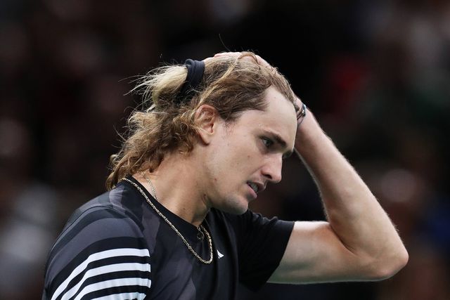 Alexander Zverev condenado a pagar 450 mil euros por agredir ex-namorada