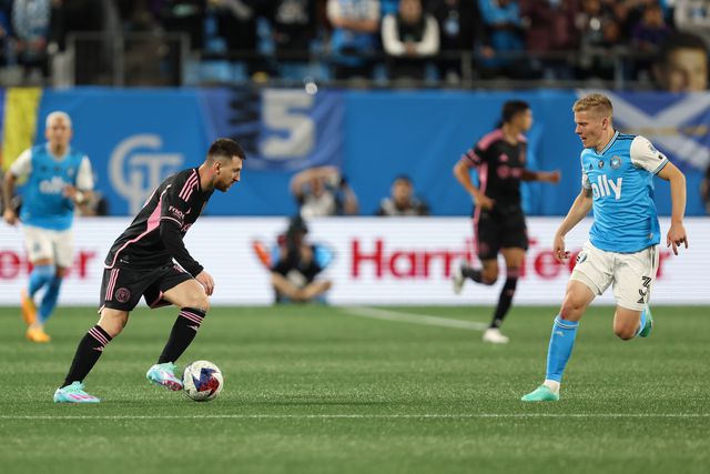 Messi desmente conversa com Laporta após gala da Bola de Ouro