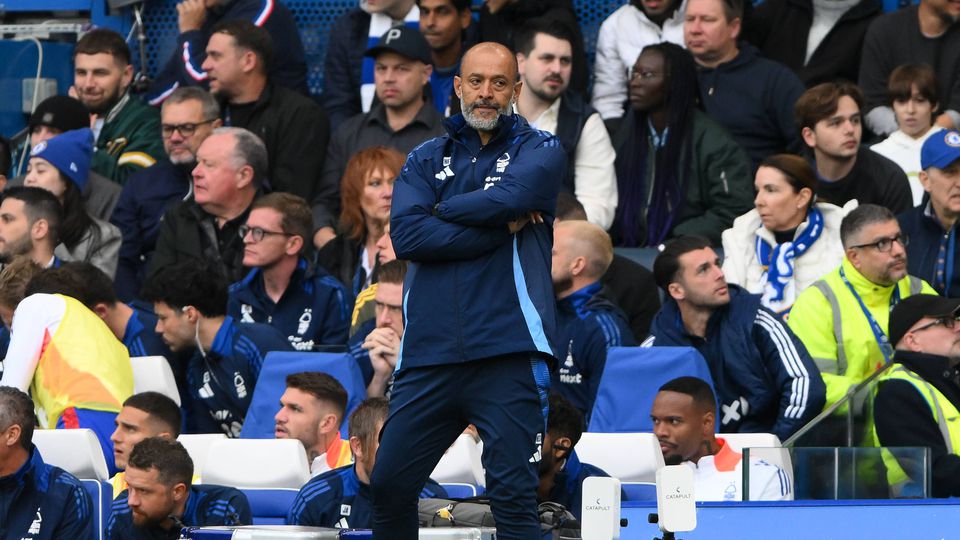 Nuno Espírito Santo candidato a treinador do mês da Premier League