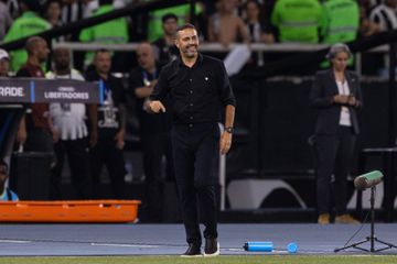 Botafogo de Artur Jorge perde no Uruguai mas garante final da Libertadores