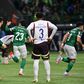 Raphael Veiga marca o terceiro golo para o Palmeiras diante da LDU Quito