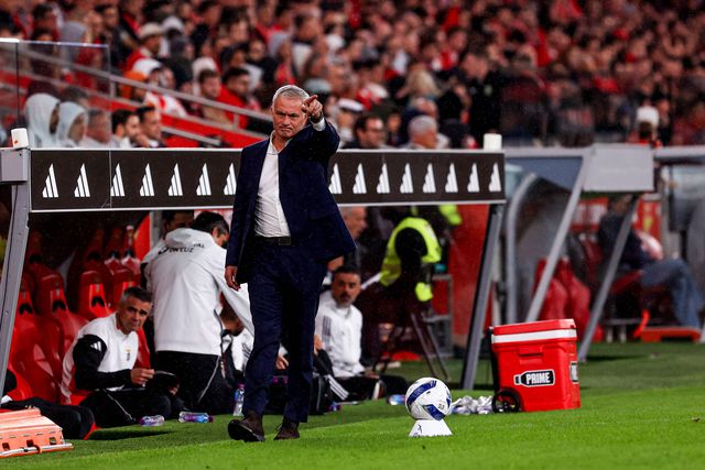 José Mourinho, treinador do Benfica