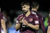 Sem passado nas seleções nem no futebol profissional em Portugal, Cláudio Braga, está a fazer uma época de sonho ao serviço do Hearts (17 golos em 40 jogos). Aos 26 anos, ainda está a tempo de dar novo salto e «obrigar» o selecionador a olhar para ele.