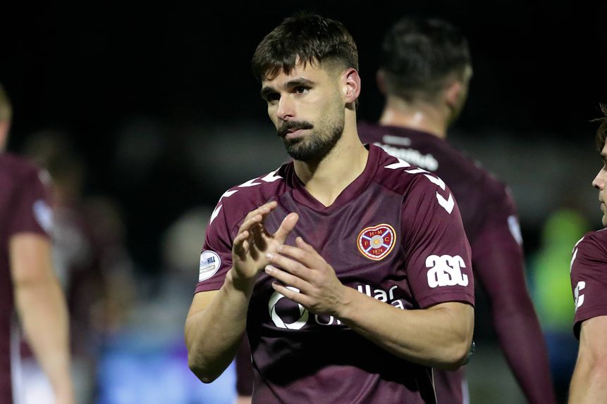 Cláudio Braga, avançado do Hearts