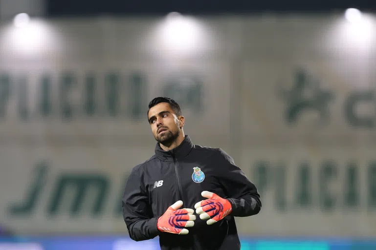 Dragão à espreita! Farioli não arrisca?