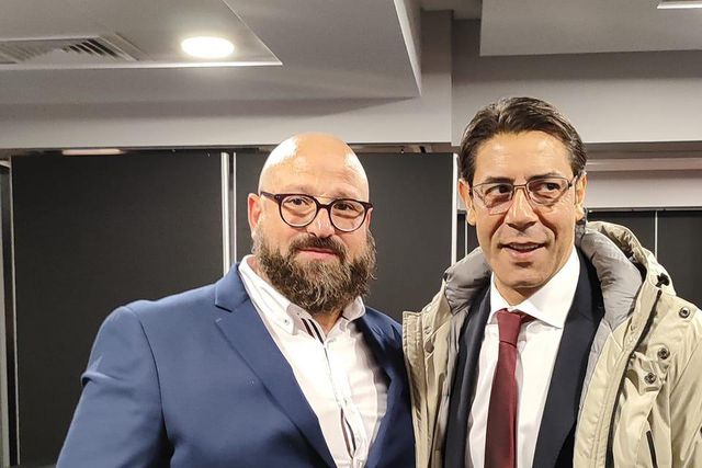 Ricardo Ribeiro, presidente da Casa do Benfica de Fafe, num momento com Rui Costa.
