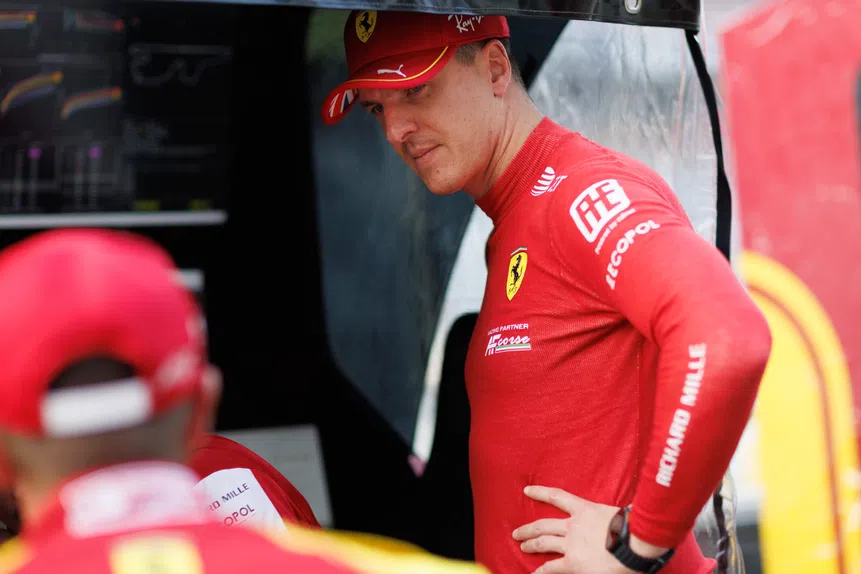 Ferrari blindada! Calado renova e acelera