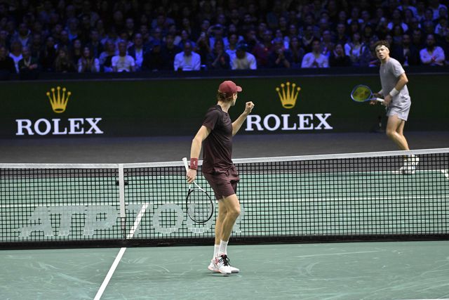 Jannik Sinner e Ben Shelton no Masters de Paris