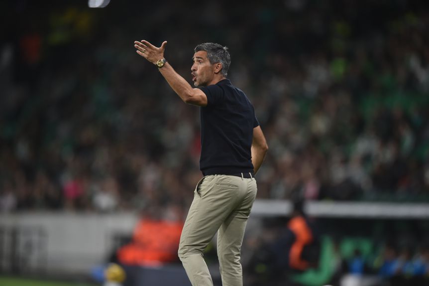 Custódio Castro, treinador do Alverca, em Alvalade - Foto: Kapta+/Rogério Ferreira