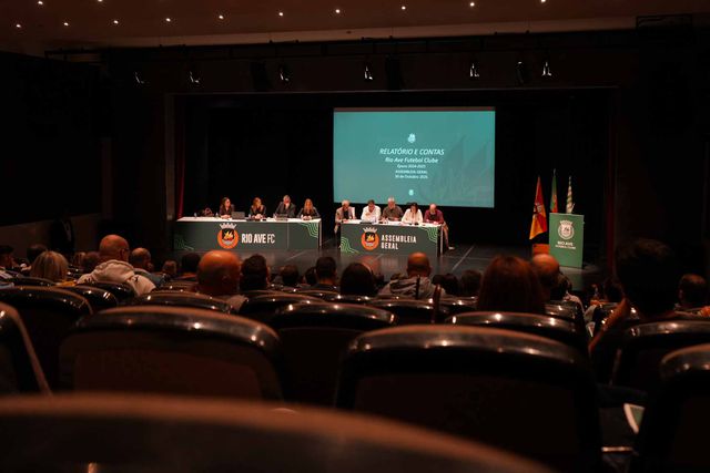 Assembleia Geral do Rio Ave decorreu na noite de quinta-feira - Foto: RIO AVE FC