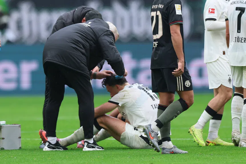 Futebol MORTAL! Cabeças em choque permanente