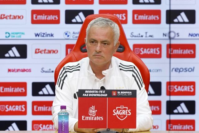 Mourinho não responde sobre Mário Branco: «Não vale a pena»