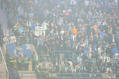 Claques do FC Porto deslocalizadas no jogo com o Ac. Viseu - Foto: Catarina Morais/KAPTA+