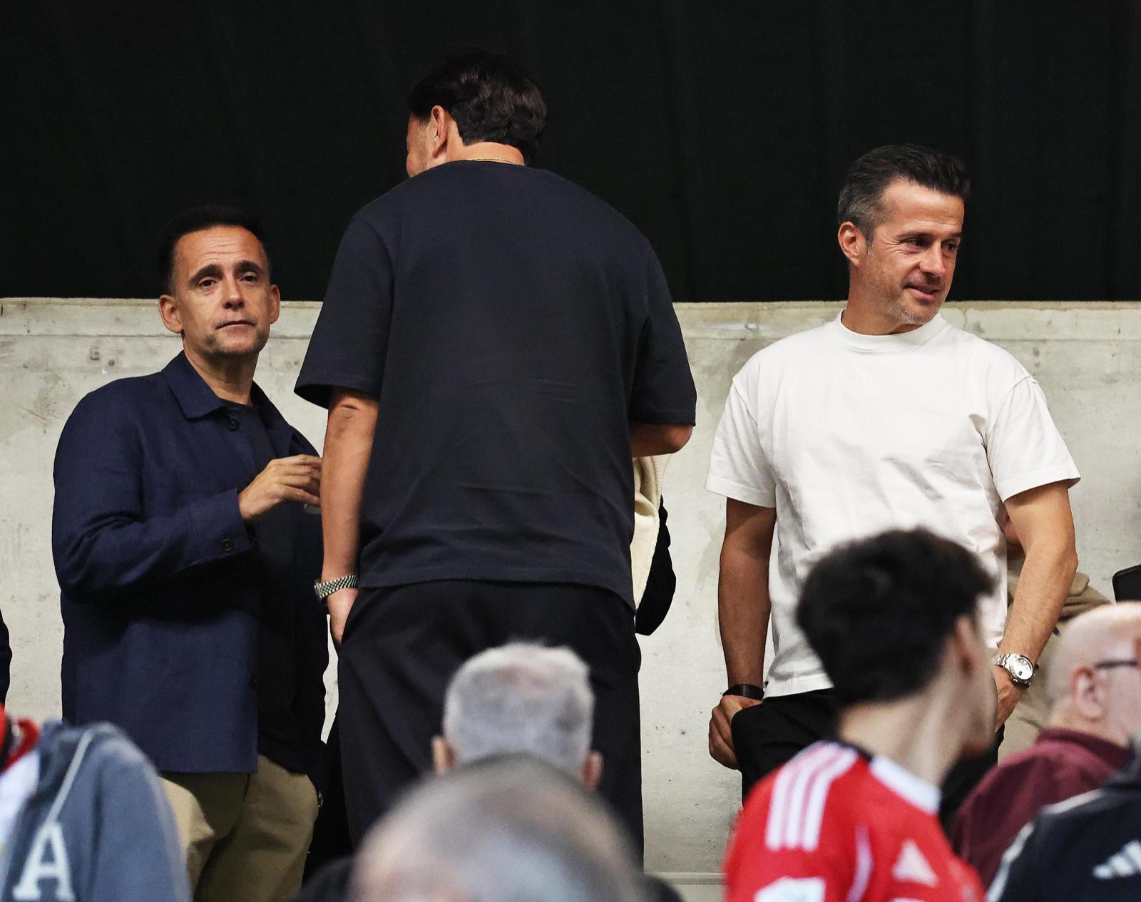 Marco Silva atento à equipa B encarnada - Foto: Benfica