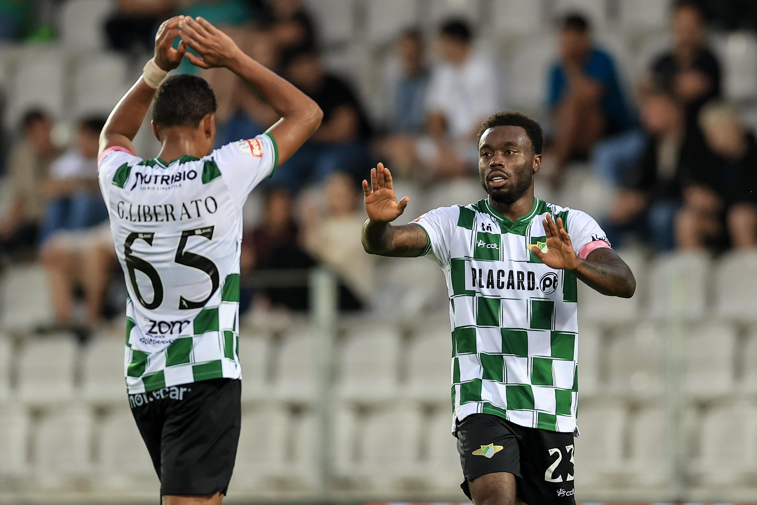 Nile John foi o herói do Moreirense, ao apontar o golo do triunfo na receção ao Estrela da Amadora — Foto: José Coelho/LUSA