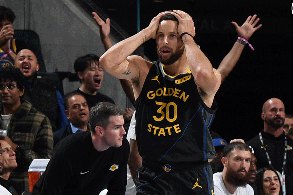 A celebração de Curry após destruir Doncic. Foto X/Golden State Warriors
