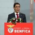 Rui Costa discursa na Assembleia Geral — Foto: SL Benfica